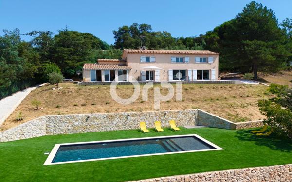 Maison à vendre    6 pièces • 194,05 m2 Mandelieu-la-Napoule