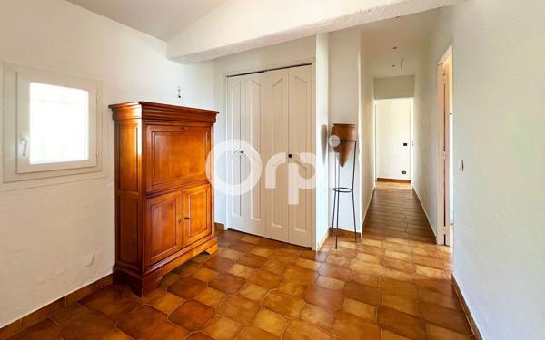 Maison à vendre    6 pièces • 194,05 m2 Mandelieu-la-Napoule