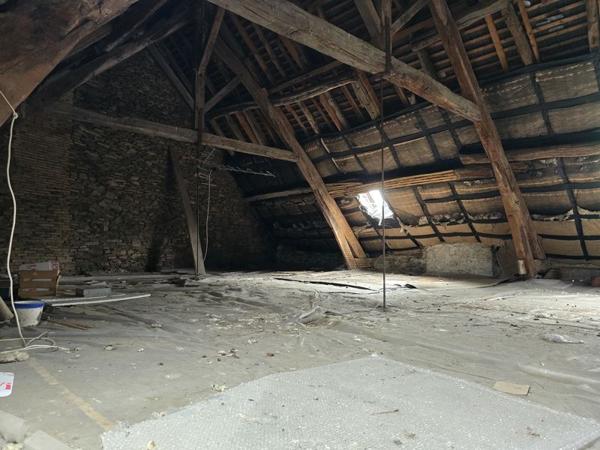 Maison à vendre |  Magnac-Bourg |  14 pièces | 360 m²