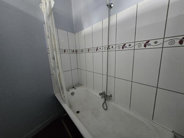 Maison à vendre |  Magnac-Bourg |  14 pièces | 360 m²