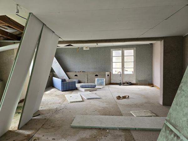 Maison à vendre |  Magnac-Bourg |  14 pièces | 360 m²