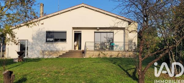 Maison à vendre 7 pièces 175 m² Saint-Jean-d'Angély