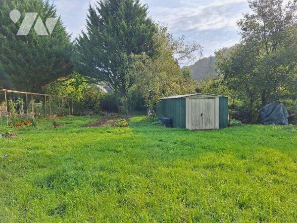 A Vendre, à CHAILLAND (53420). Maison rurale à rénover, comprenant deux pièces principales. Gre...