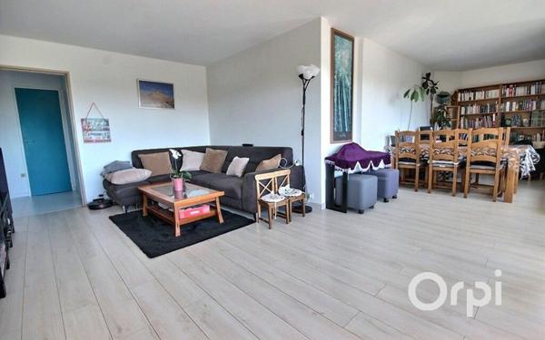 Appartement à vendre    5 pièces • 95 m2 Élancourt