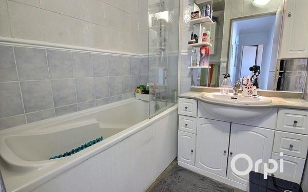 Appartement à vendre    5 pièces • 95 m2 Élancourt