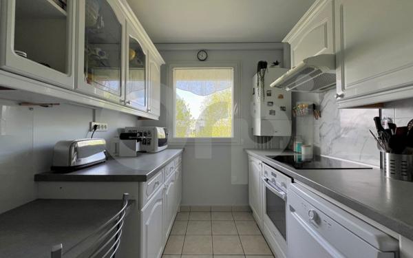 Appartement à vendre    4 pièces •  Noiseau