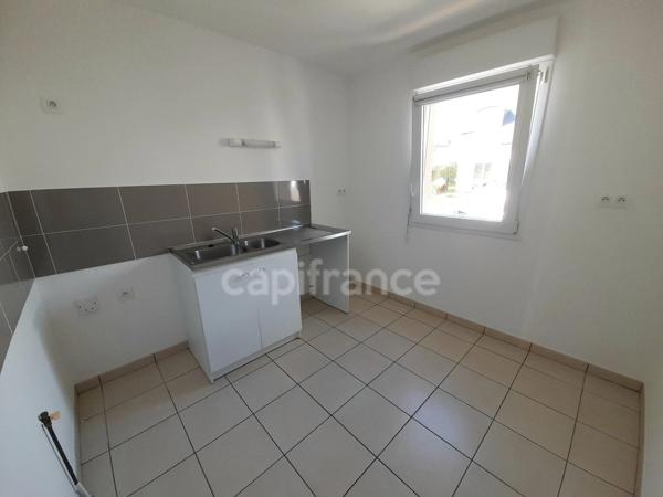 Maison individuelle à vendre 4 pièces PLOGONNEC (29180) - surface habitable 85 m2- 3 chambres - 1 garage - 1 jardin - 1 terrasse. Parcelle de 288 m2