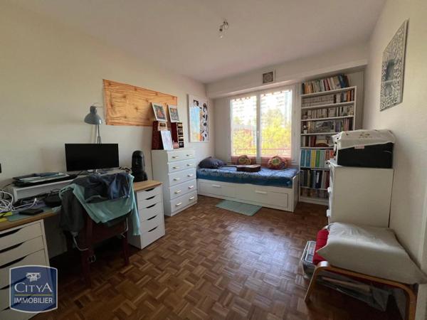 Appartement à louer 4 pièces 75.38m²