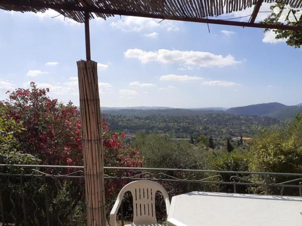 maison individuelle de 3 pièces principales sur  1781 m² de terrain