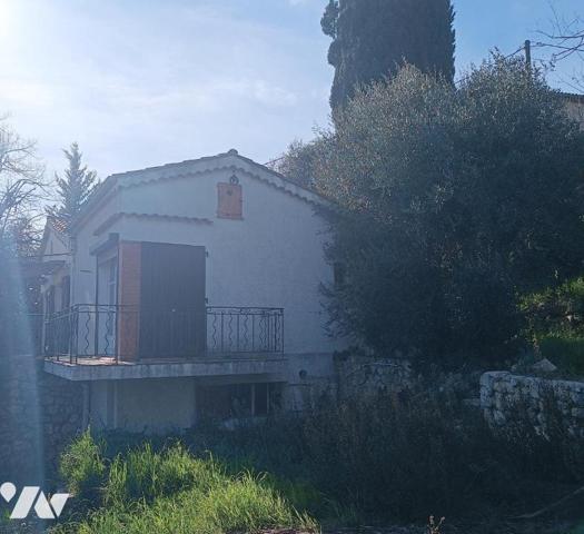 maison individuelle de 3 pièces principales sur  1781 m² de terrain