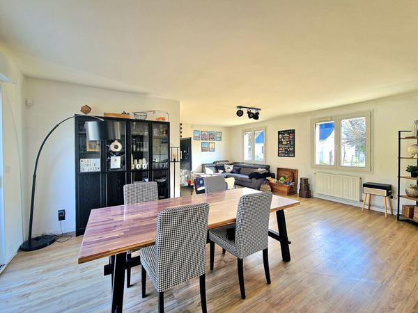 Maison Chateauneuf Sur Sarthe 6 pièce(s) 130 m2