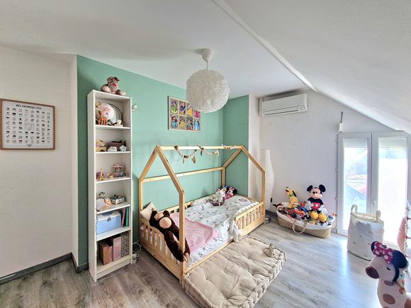 Maison Chateauneuf Sur Sarthe 6 pièce(s) 130 m2