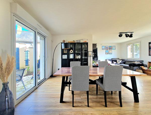 Maison Chateauneuf Sur Sarthe 6 pièce(s) 130 m2