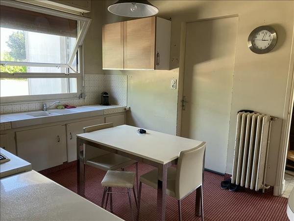 Maison à vendre |  Roquefort |  8 pièces | 191 m²