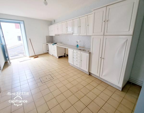 Propriété à vendre 11 pièces CELLES SUR BELLE (79)