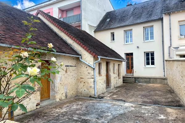 Achat - Maison | Maison de ville Nogent-le-Rotrou 28400 7 pièces 102 m 2 825 m 2