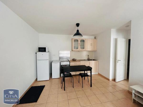 Appartement à louer 1 pièce 30.73m² Vitrolles (13127)