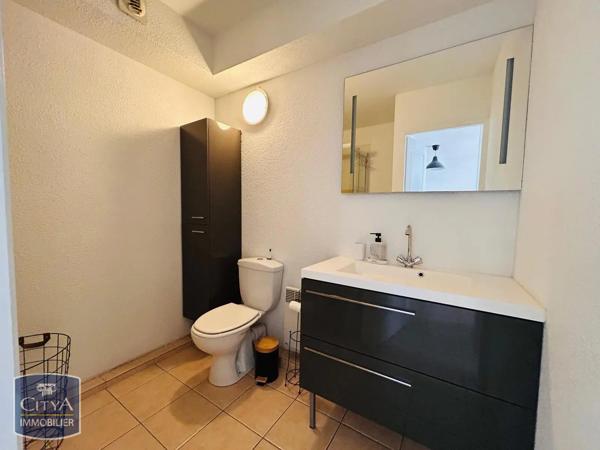 Appartement à louer 1 pièce 30.73m² Vitrolles (13127)