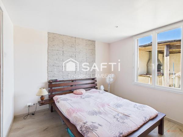 Magné : maison familiale de 200 m² avec 5 chambres