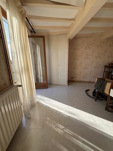 Escazeaux (82500) FERME A RENOVER AVEC DEPENDANCES ET GRAND TERRAIN