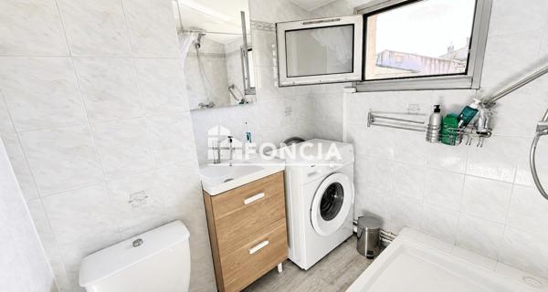 À vendre Appartement 2 pièces 32 m² - Nîmes 30000