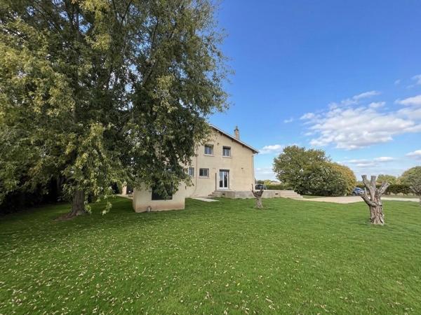 maison familiale 222  m²-8 pièces-6 chambres-2206 m² de terrain