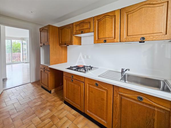 A louer Appartement T3 63 m² avec blacon et garage 13004 Marseille