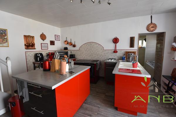 🏡 Maison traditionnelle en pierre à Écuras, Charente