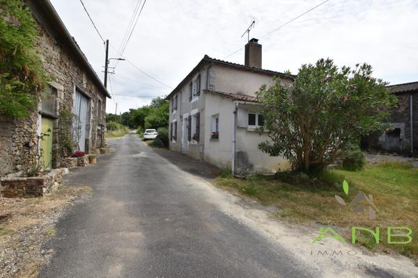🏡 Maison traditionnelle en pierre à Écuras, Charente