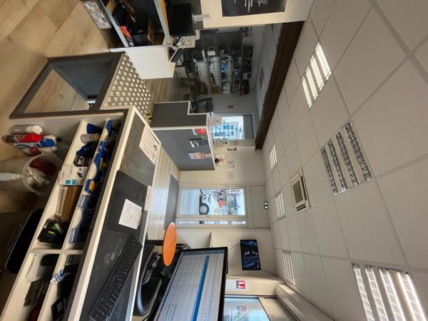 Commerce informatique clé en main-forte visibilité