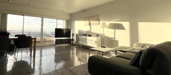 Appartement à vendre 2 pièces PARIS 20EME - Un balcon sur la plus belle ville du monde : Paris à vos pieds et le ciel pour vous seul !