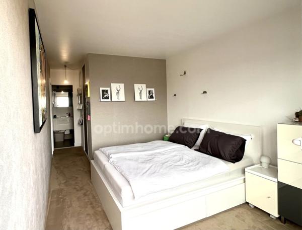 Appartement à vendre 2 pièces PARIS 20EME - Un balcon sur la plus belle ville du monde : Paris à vos pieds et le ciel pour vous seul !