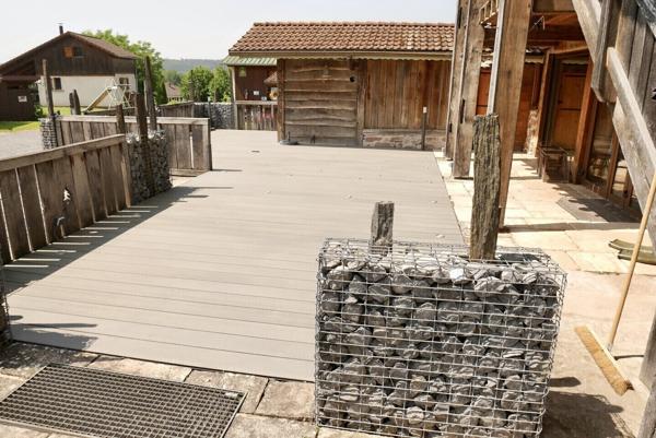 VASTE CHALET OFFRANT DE NOMBREUSES POSSIBILITES