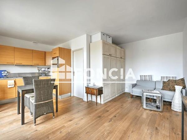 À vendre Studio 33.66 m² - Versailles 78000