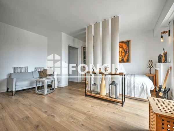 À vendre Studio 33.66 m² - Versailles 78000