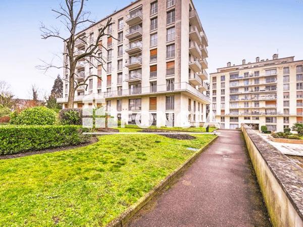 À vendre Studio 33.66 m² - Versailles 78000