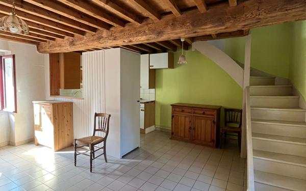 Maison à vendre    2 pièces • 77,98 m2 Sury-le-Comtal