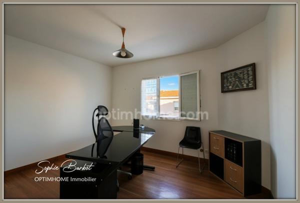 BASSIN D'ARCACHON - Coeur de GUJAN-MESTRAS - Maison familiale 4 chambres avec grand garage et piscine