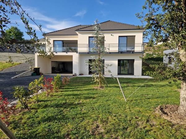 Magnifique contemporaire état irréprochable de plus de 200m2