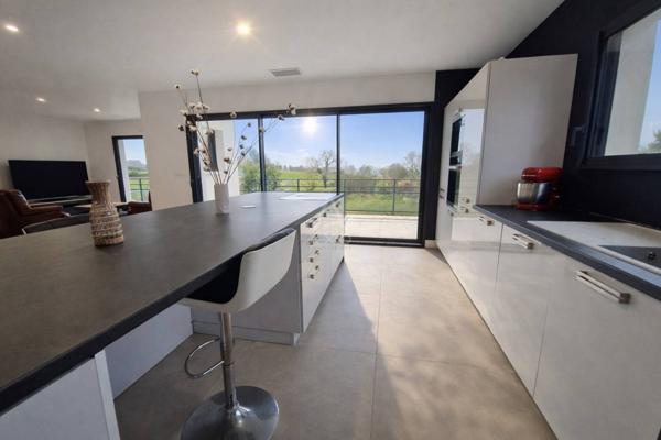 Magnifique contemporaire état irréprochable de plus de 200m2
