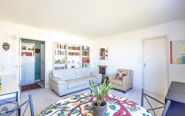 Appartement à vendre    4 pièces • 80,06 m2 Paris 13