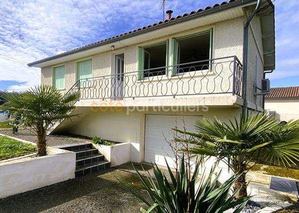 Vente
                Maison76 m² - 4 Pièces -
                    FLEURE (86340)