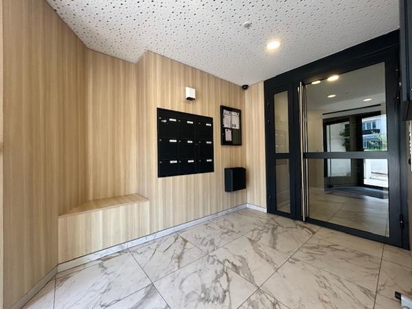 Antony (92160) ANTONY - Proche Centre et Transports - NOUVEAUTE - Appartement F3 de 61 M2 - Balcon SUD - Standing