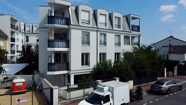Antony (92160) ANTONY - Proche Centre et Transports - NOUVEAUTE - Appartement F3 de 61 M2 - Balcon SUD - Standing