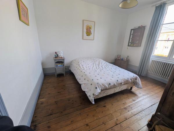 "LA MAISON BELLEVUE" :  Maison familiale de caractère