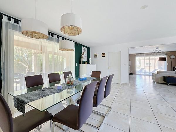 Maison Livron Sur Drome 6 pièce(s) 168.63 m2