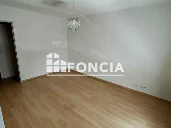 Location Studio 24.3 m² - 14 RUE MAURICE ROLLINAT Limoges 87000