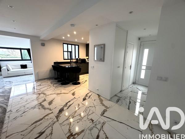 Maison à vendre 5 pièces 120 m² Ormesson-sur-Marne