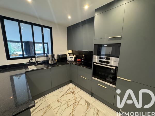 Maison à vendre 5 pièces 120 m² Ormesson-sur-Marne