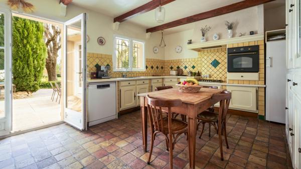 Maison à vendre    7 pièces • 183 m2 Manosque